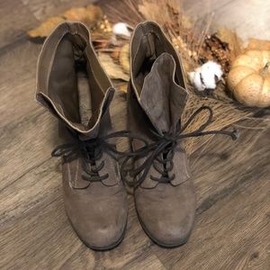 Daytrip Boots sz 10